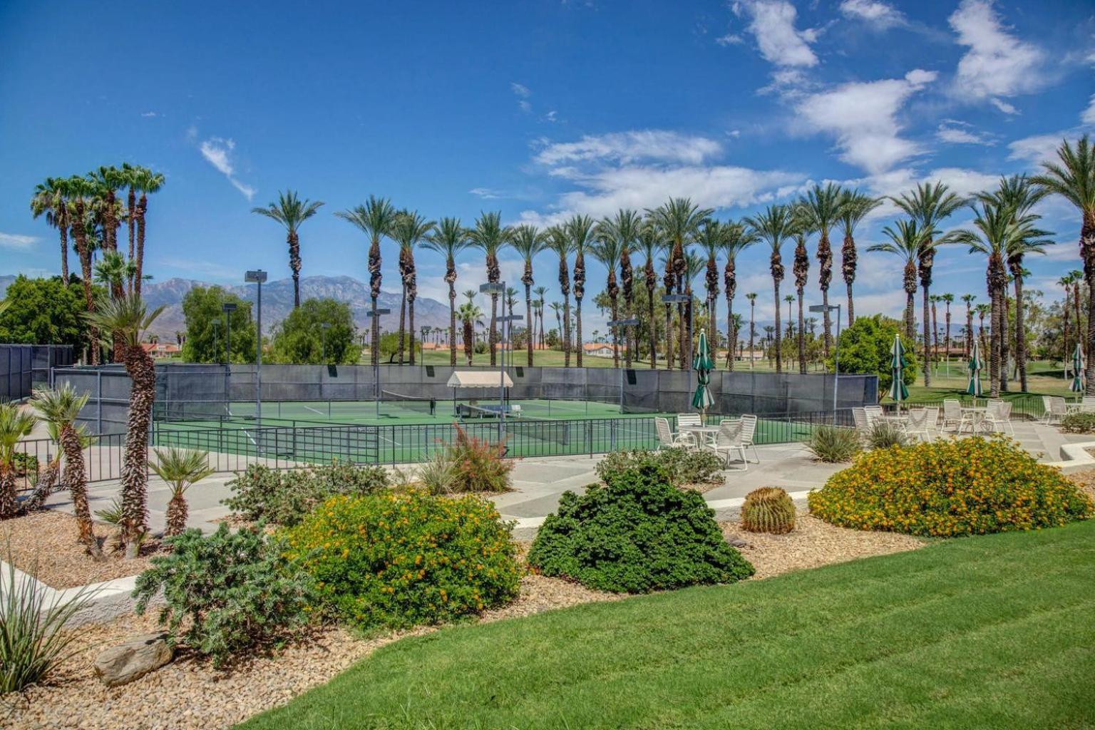 Idyll In The Desert - Immaculate Palm Desert Getaway Exterior photo